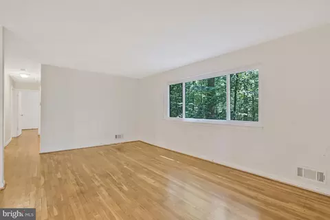 6808 Vienna Ct, Springfield, VA 22152 photo 16