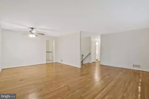 6808 Vienna Ct, Springfield, VA 22152 photo 15