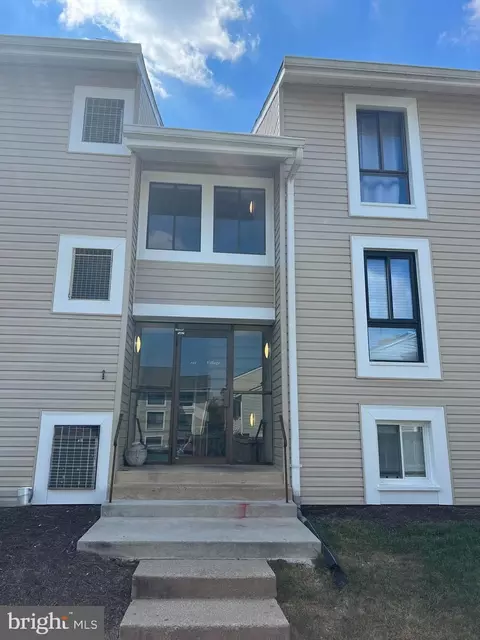 8611 Sacramento Dr #8611, Alexandria, VA 22309