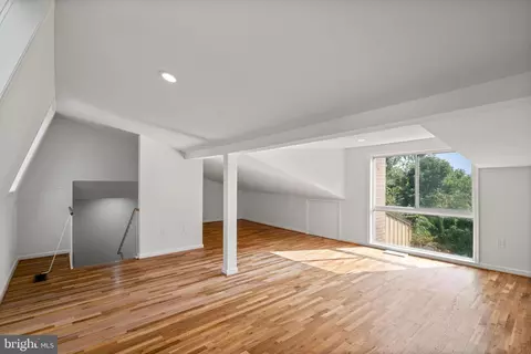 11446 Links Dr, Reston, VA 20190 photo 49