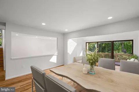 11446 Links Dr, Reston, VA 20190 photo 17