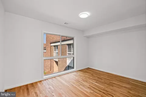 11446 Links Dr, Reston, VA 20190 photo 38