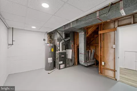 11446 Links Dr, Reston, VA 20190 photo 60