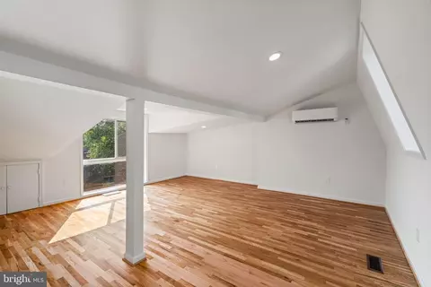 11446 Links Dr, Reston, VA 20190 photo 48
