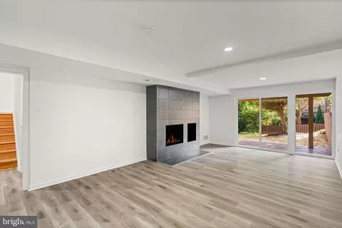 11446 Links Dr, Reston, VA 20190 photo 52