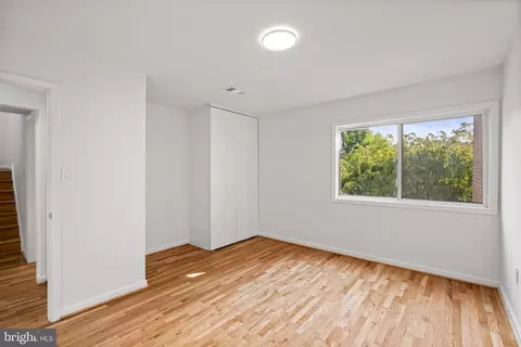 11446 Links Dr, Reston, VA 20190 photo 32