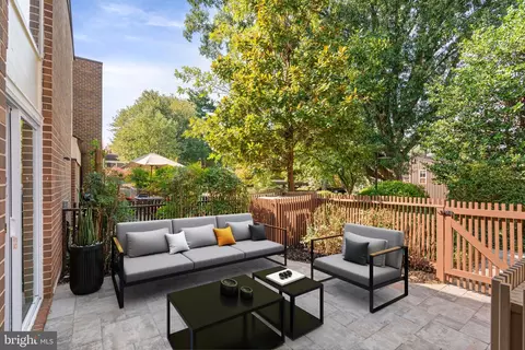 11446 Links Dr, Reston, VA 20190 photo 66