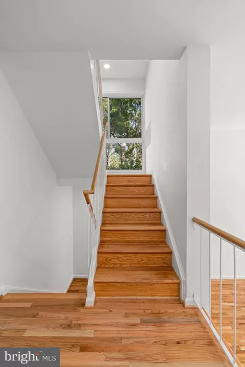 11446 Links Dr, Reston, VA 20190 photo 30