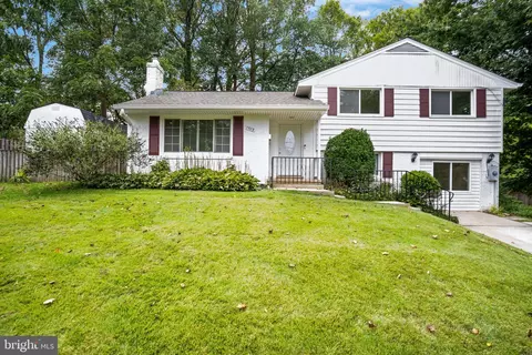7529 June St, Springfield, VA 22150