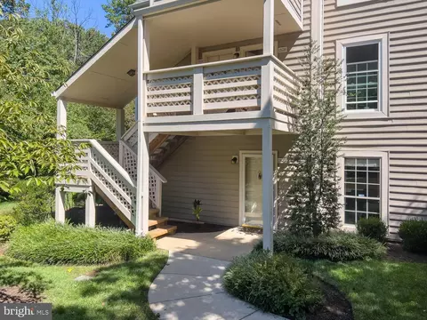 7676 Willow Point Dr #7676, Falls Church, VA 22042