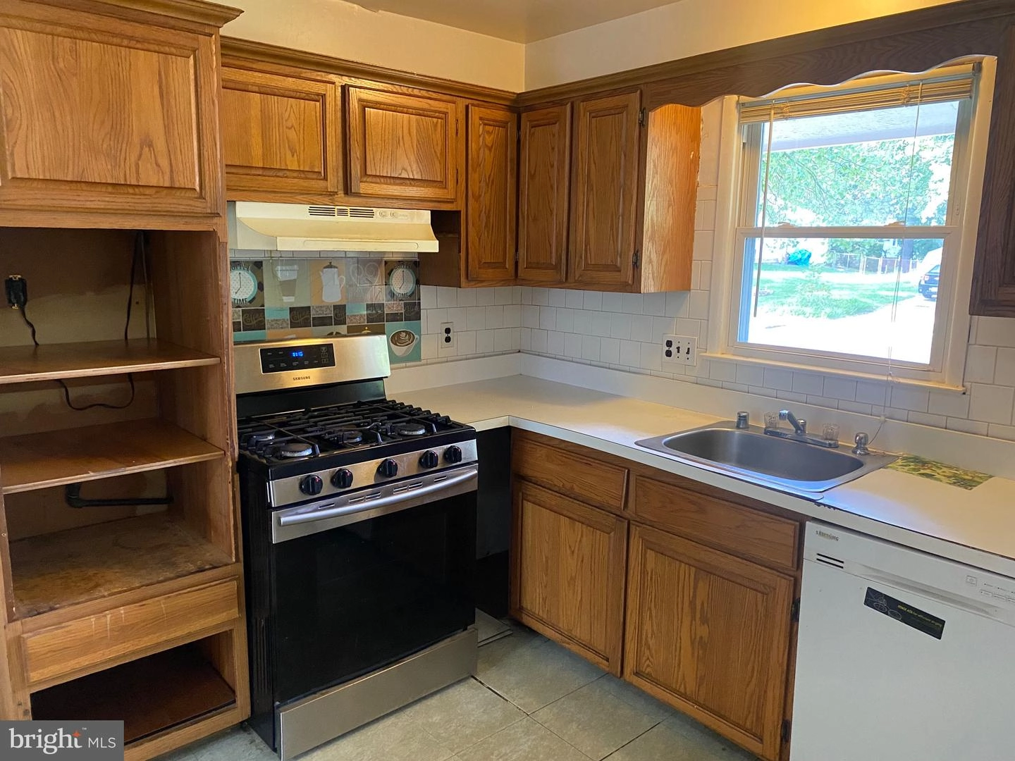 6519 Greenview Ln, Springfield, VA 22152 photo 13