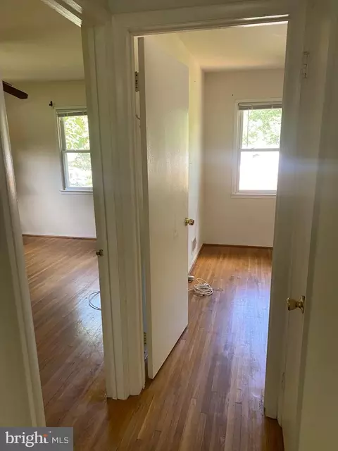 6519 Greenview Ln, Springfield, VA 22152 photo 23