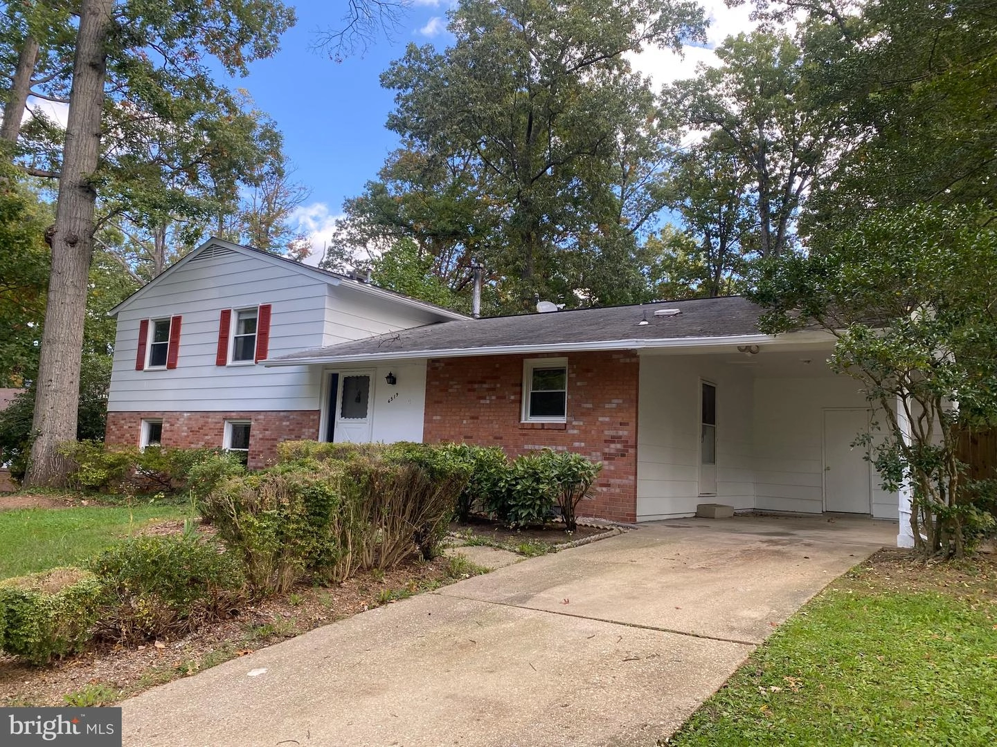 6519 Greenview Ln, Springfield, VA 22152 photo 2