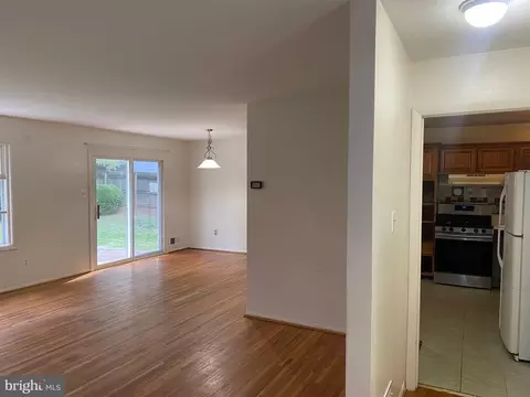 6519 Greenview Ln, Springfield, VA 22152 photo 7