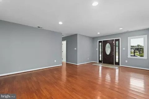 5420 Gainesville Rd, Springfield, VA 22151 photo 5