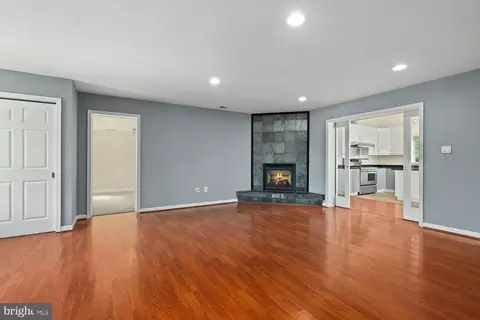 5420 Gainesville Rd, Springfield, VA 22151 photo 7