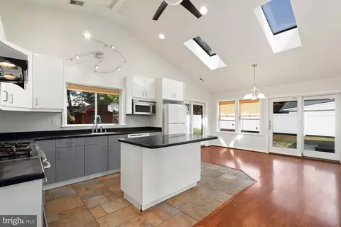 5420 Gainesville Rd, Springfield, VA 22151 photo 10