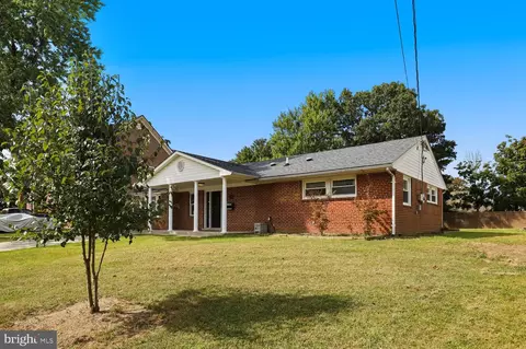 5420 Gainesville Rd, Springfield, VA 22151 photo 3