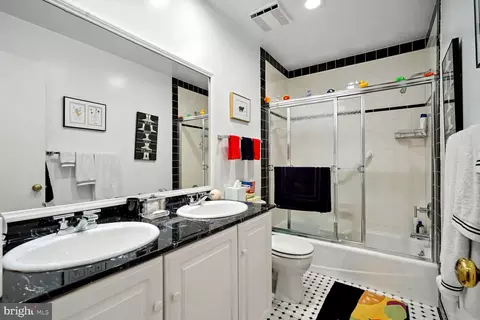 2403 Bugle Ln, Reston, VA 20191 photo 13