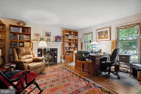 2403 Bugle Ln, Reston, VA 20191 photo 17