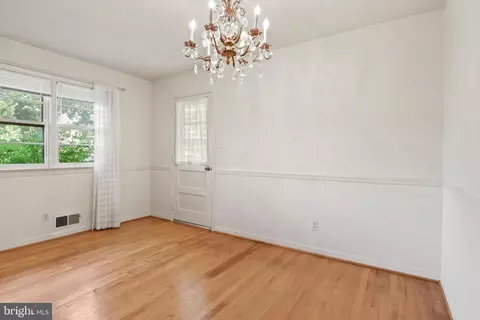 7212 Wesley Rd, Springfield, VA 22150 photo 11