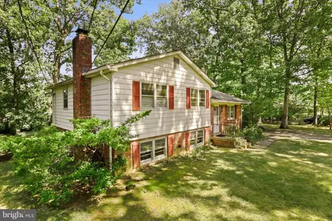 7212 Wesley Rd, Springfield, VA 22150 photo 2