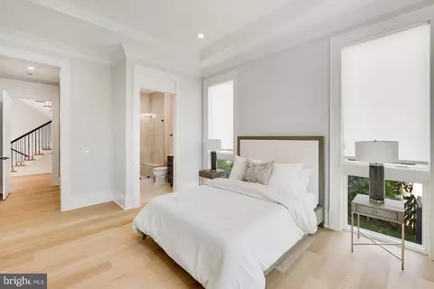 Bedroom - 725 Lawton St, Mclean, VA 22101 photo 2 of 8