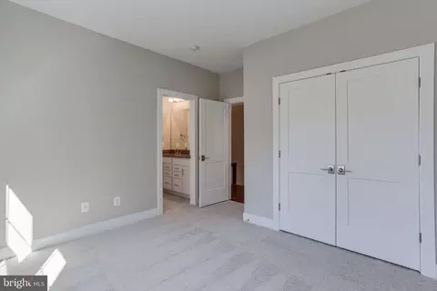 1102 Ware St SW, Vienna, VA 22180 photo 55