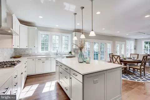 1102 Ware St SW, Vienna, VA 22180 photo 30