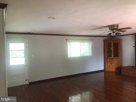 7301 Layton Dr, Springfield, VA 22150 photo 10