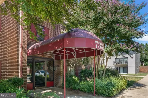 7332 Tavenner Ln #1A, Alexandria, VA 22306