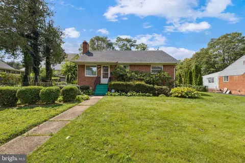 7209 Murray Ln, Annandale, VA 22003