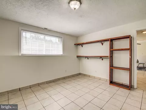 4520 Cub Run Rd, Chantilly, VA 20151 photo 34