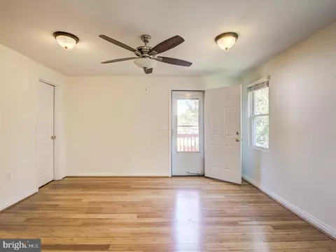 4520 Cub Run Rd, Chantilly, VA 20151 photo 16