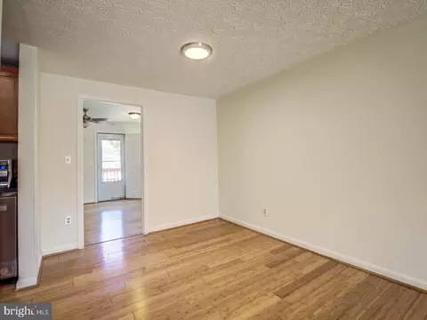 4520 Cub Run Rd, Chantilly, VA 20151 photo 13