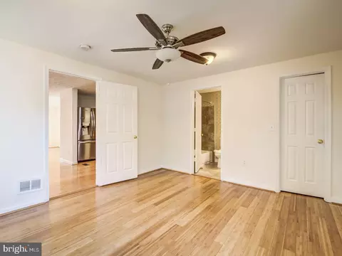 4520 Cub Run Rd, Chantilly, VA 20151 photo 18