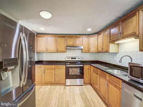 4520 Cub Run Rd, Chantilly, VA 20151 photo 21