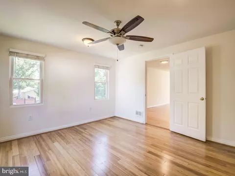 4520 Cub Run Rd, Chantilly, VA 20151 photo 19
