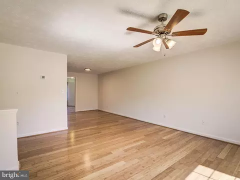 4520 Cub Run Rd, Chantilly, VA 20151 photo 10