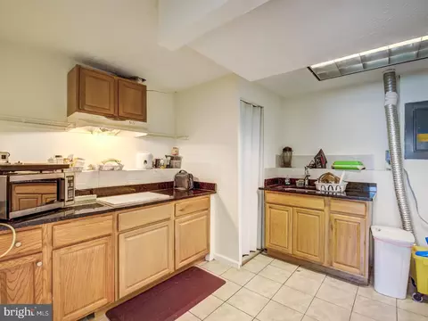 4520 Cub Run Rd, Chantilly, VA 20151 photo 42