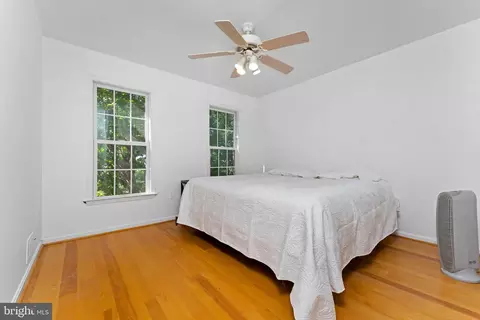 7932 Saint Dennis Dr, Springfield, VA 22153 photo 24