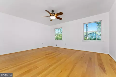 7932 Saint Dennis Dr, Springfield, VA 22153 photo 27