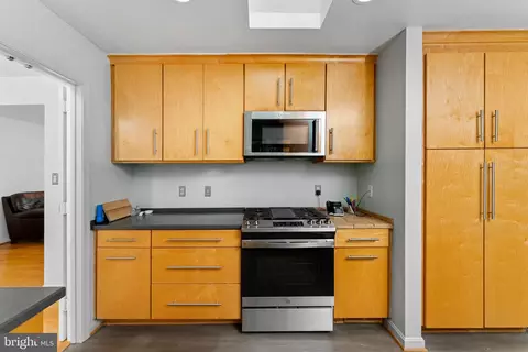 7932 Saint Dennis Dr, Springfield, VA 22153 photo 15