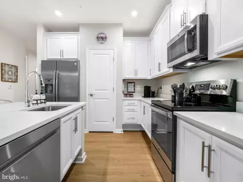 1675 Bandit Loop #308B, Reston, VA 20190 photo 6