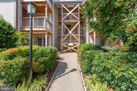 6911 Victoria Dr #6911-A, Alexandria, VA 22310