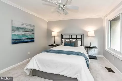 2194 Cartwright Pl, Reston, VA 20191 photo 17