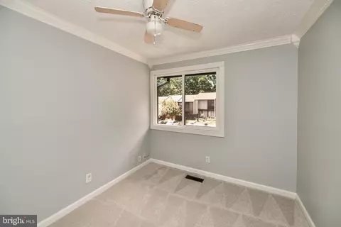 2194 Cartwright Pl, Reston, VA 20191 photo 25