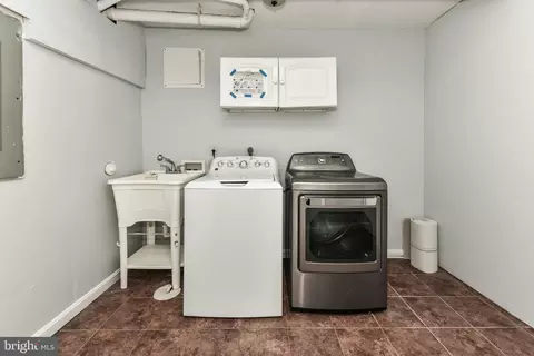 2194 Cartwright Pl, Reston, VA 20191 photo 34