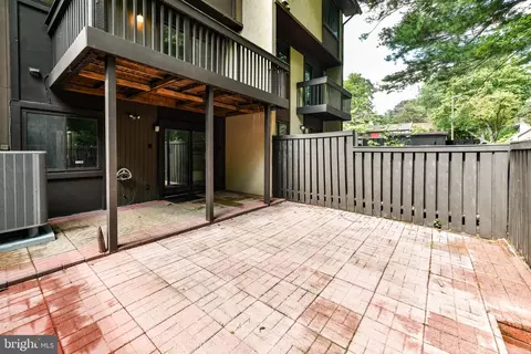 2194 Cartwright Pl, Reston, VA 20191 photo 37