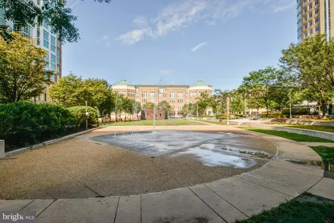 2194 Cartwright Pl, Reston, VA 20191 photo 49